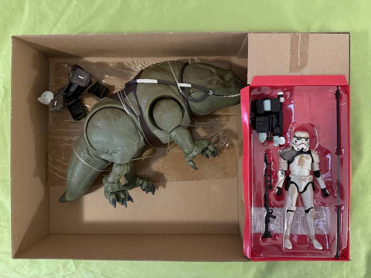 Star Wars Figuren: Star Wars Black Series Dewback Sandtrooper New Condition – Neu (gemäss Beschreibung) aus Horgen von ath_27qj 1