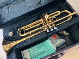 Trompete Yamaha YTR 6335