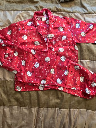 Hello Kitty Pyjama für Mädchen Gr. 122/128 Satin - Optik