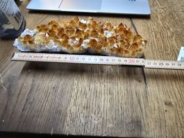 gebrannter Citrin Cluster mit Quarz auf Matrix (Q)