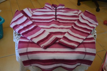 TAILLE 146 - SWEATSHIRT FLEECE