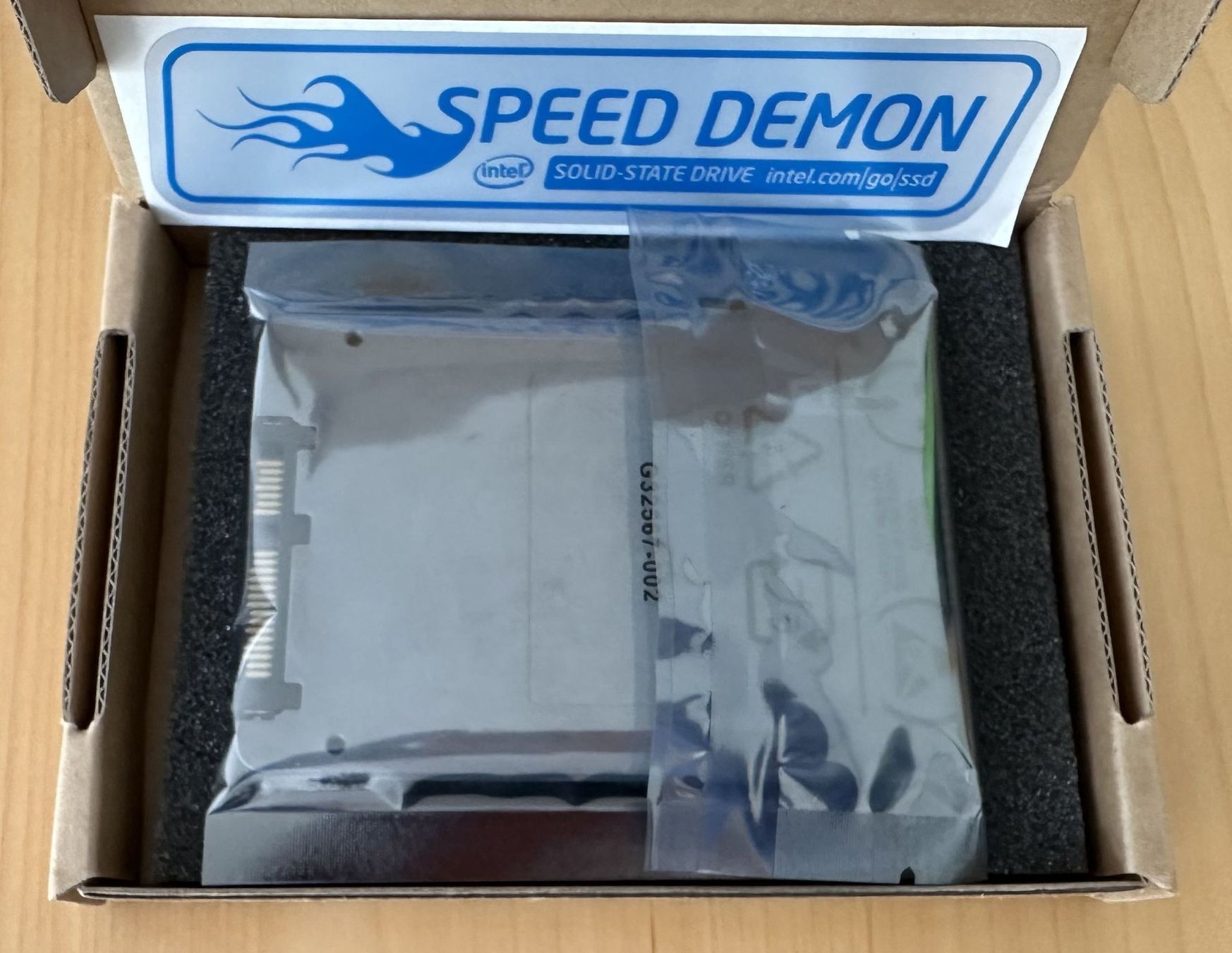 Intel Dischi rigidi: Intel / SSD / DC S3700 / 100 GB / NEU – Nuovo e nell'imballaggio originale da Dielsdorf venduto da Empowered 3