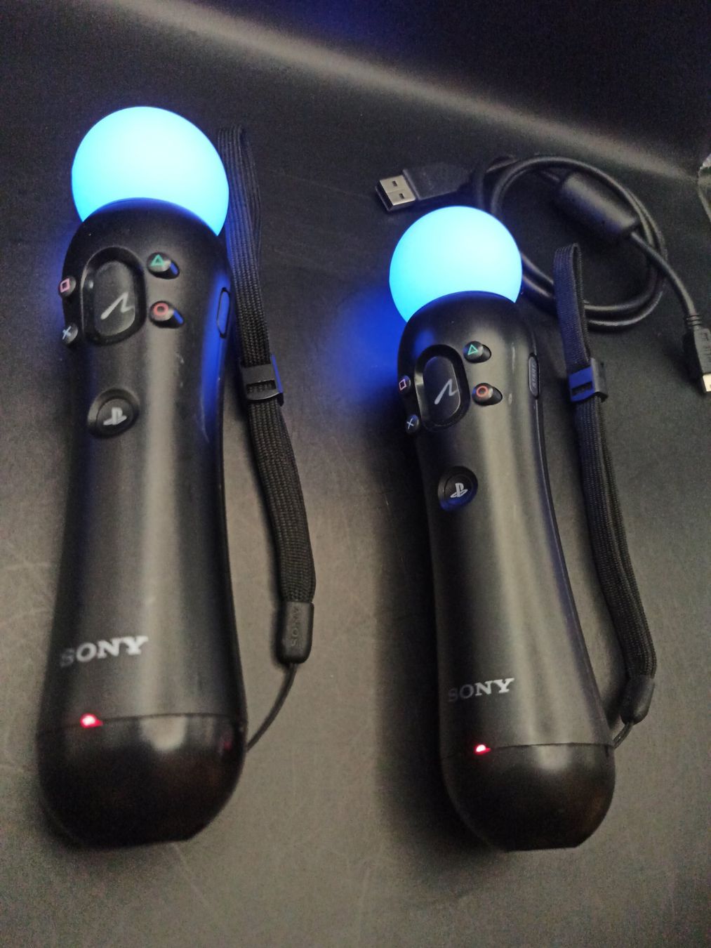 Sony Controller: 2x Original Sony PS Move Motion Controller / VR / PS4 / PS3 – Usato da Oberweningen venduto da mar_87mx 1