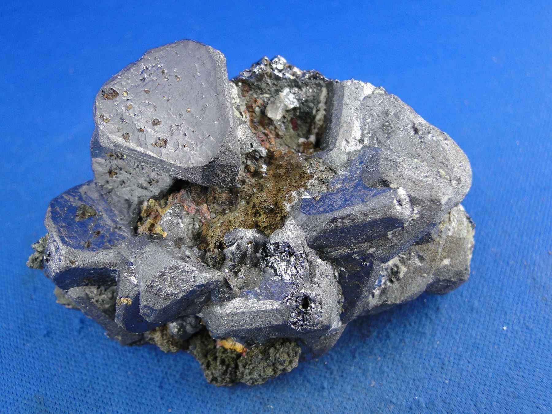 Minerali & Pietre curative: Tetrahedrit mit Chalcopyrit – Usato da Schinznach Bad venduto da Demerald 1
