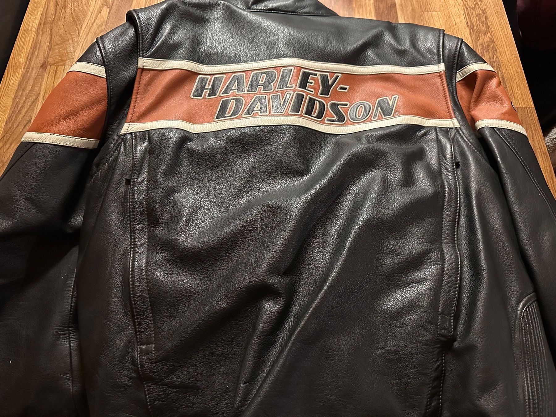Harley-Davidson Giacche: Original Harley Davidson Lederjacke 2XL – Usato da Kaltenbach venduto da Dogsen 1