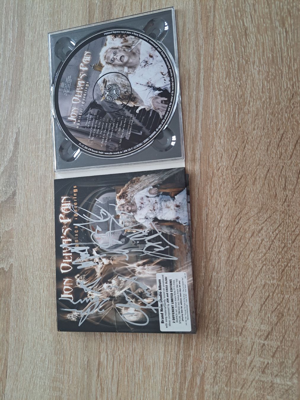 CD: CD Jon Oliva's Pain Signé Autographe – Usato da Sierre venduto da ronhextall