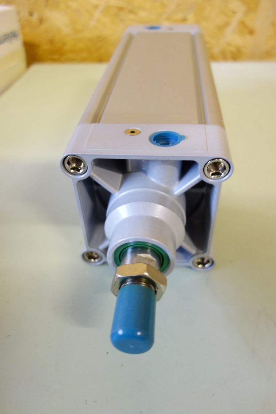Sonstige Elektronik: Pneumatikzylinder, d=100mm, Hub=200mm – Neu und originalverpackt aus Pfeffingen von tom_2wfv 1