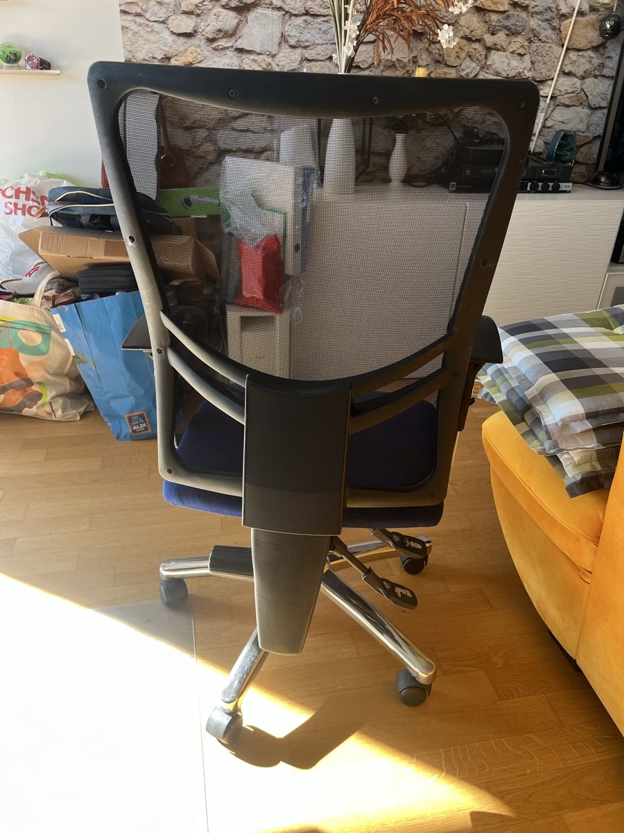 Stühle: Bürostuhl dunkelblau – Gebraucht aus Zürich von jenayy 2