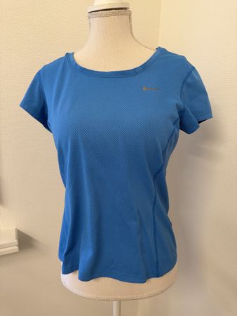 Sportshirt von Nike Grösse S