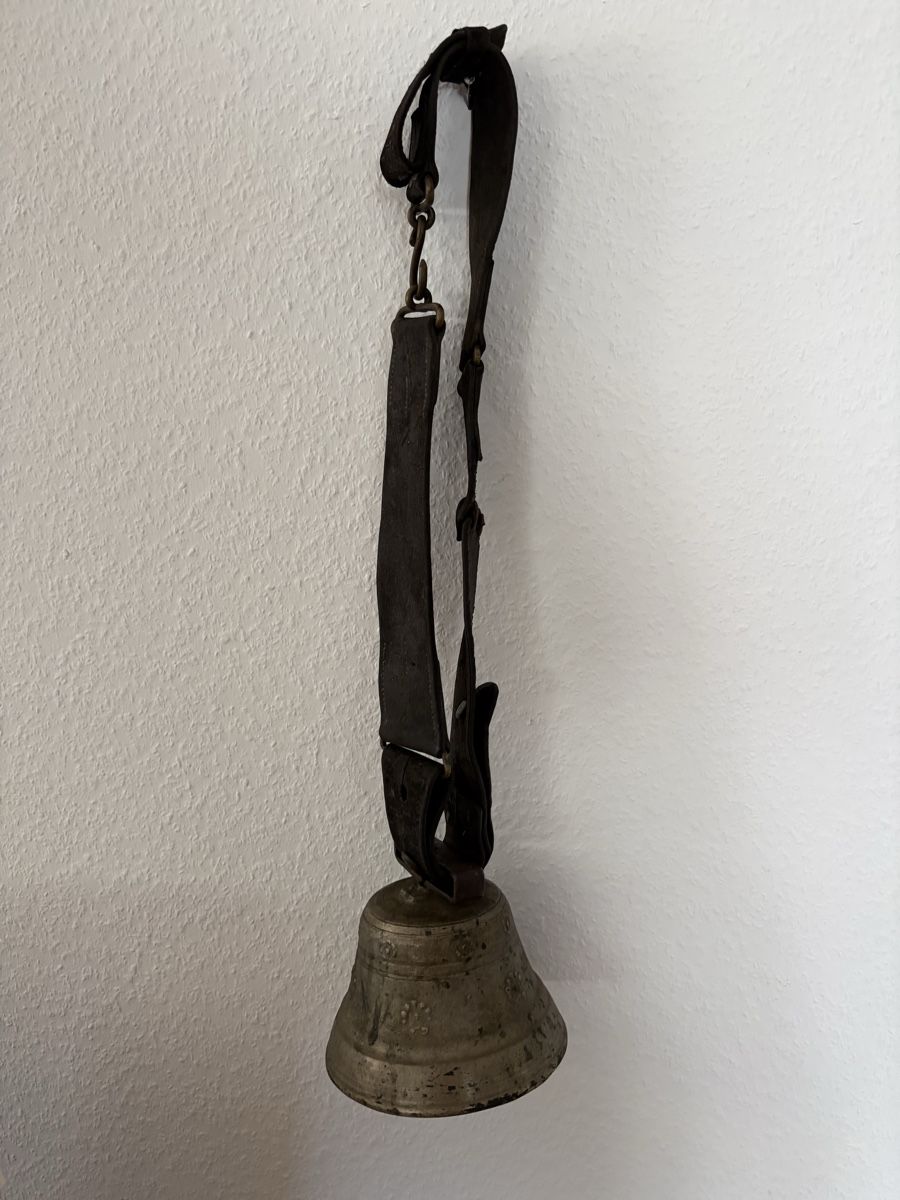 Campanacci mucche: Glocke Kuhglocke Durchmesser 14 cm Höne 11,5 cm – Usato da Embrach venduto da mays 2