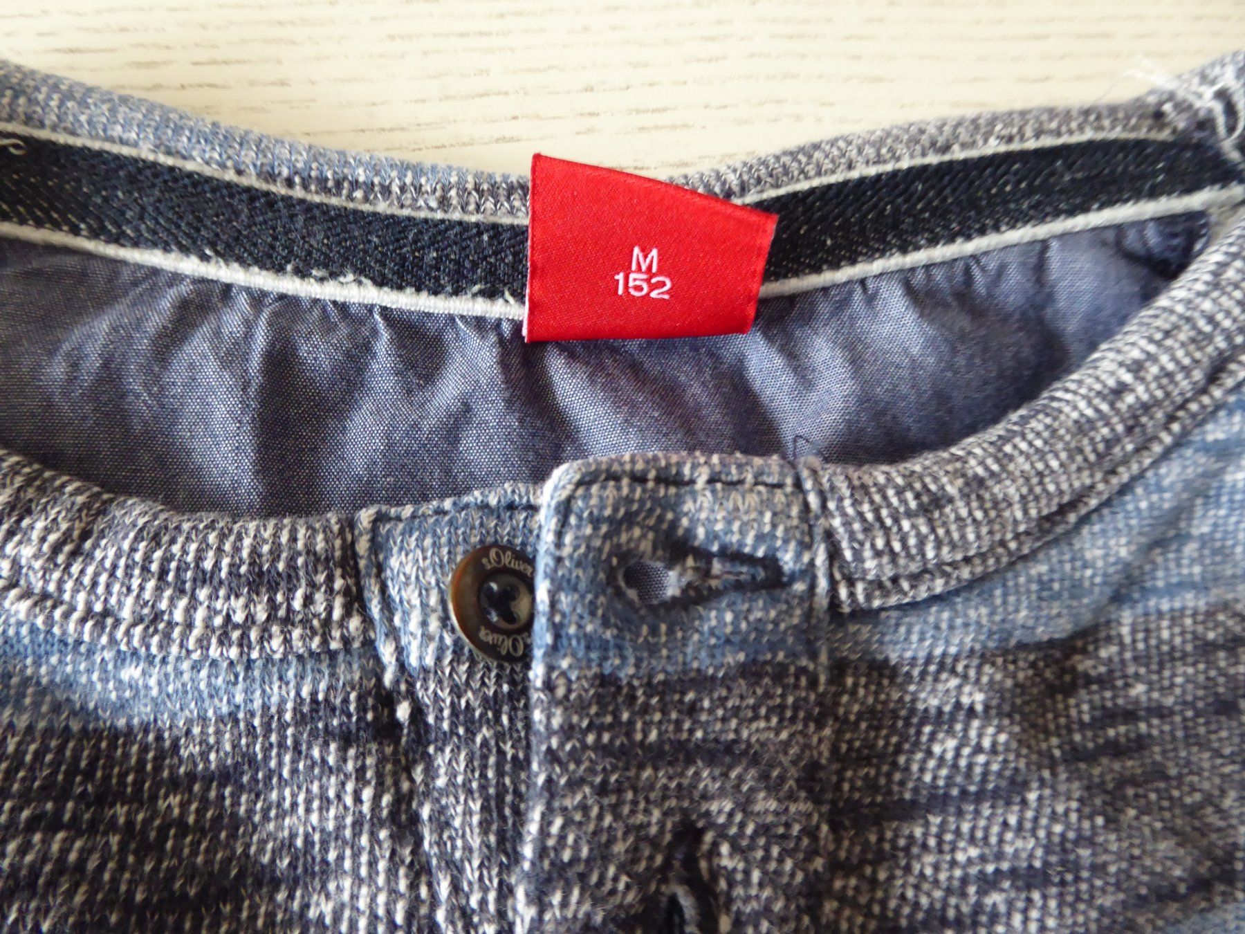 Zara Pulls et sweat-shirts: 2 coole Pullover Gr.146-152 Zara s.Oliver blau gestreift – D'occasion à Zürich par Sunflower.15 5