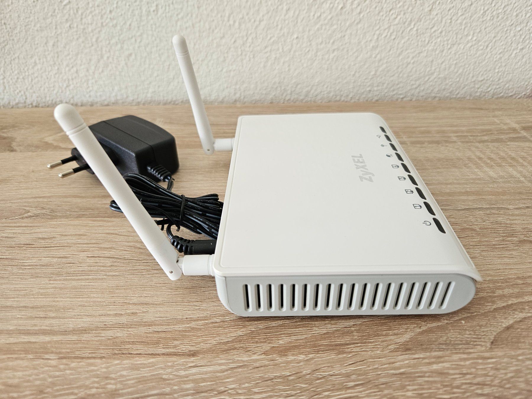 Zyxel Modem & Router: ZyXEL NBG-419N – Usato da Wauwil venduto da seriously3 2
