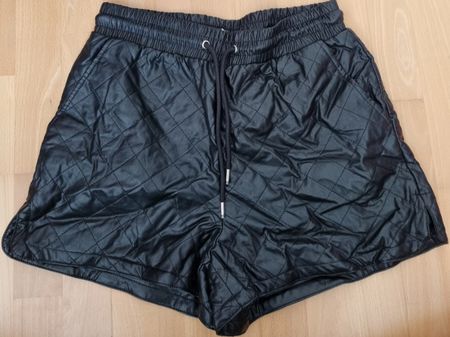 Neu: Kunstledershorts, schwarz, Grösse 38, New Yorker