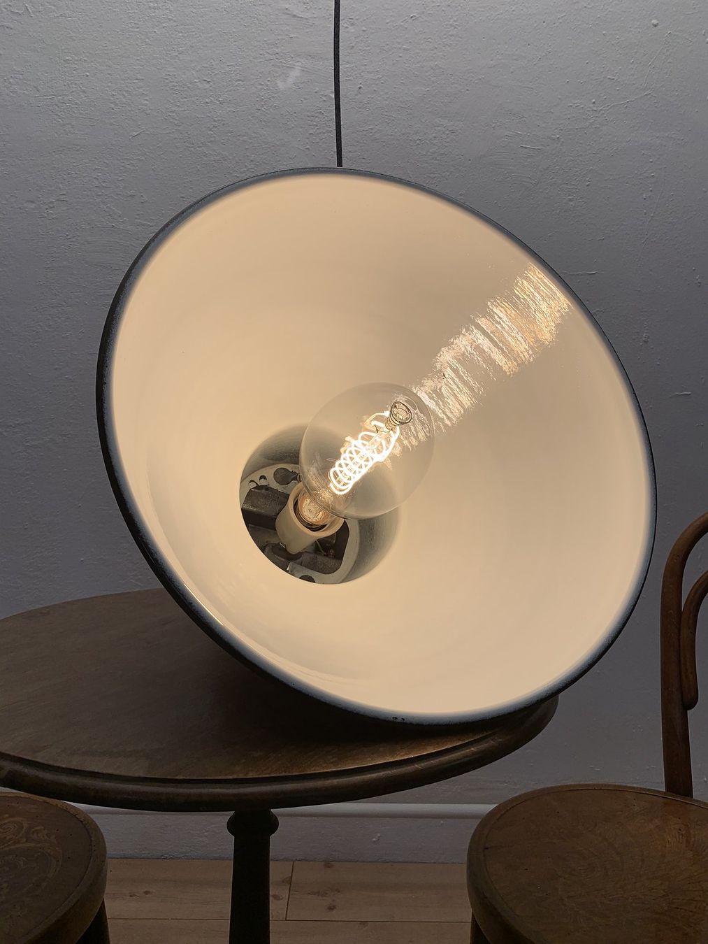 Lampade: Industrieleuchten Mazda Frankreich – Usato da zürich venduto da dundr