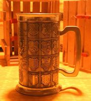 700 JAHREN SCHWEIZ BIERSEIDEL NR 41 MIT ORIGINAL HOLZKISTE