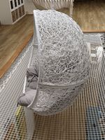 Fauteuil suspendu blanc avec coussin – chaise œuf / balance