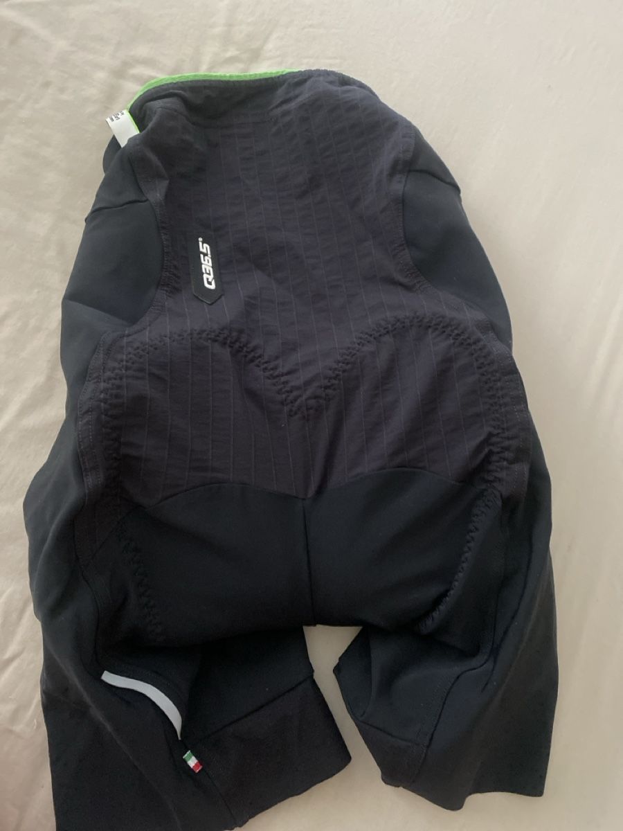Pantaloni: Velo shorts gr Xs – Usato da Dietikon venduto da Tdaf33
