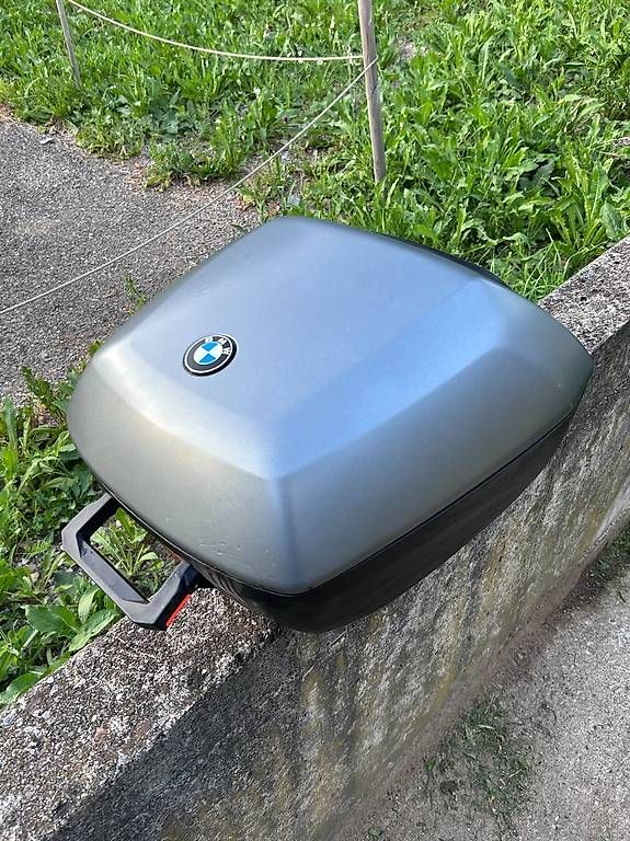 Strada: BMW R 1200 R / LC – Usato da Nesslau venduto da Gamslu 7