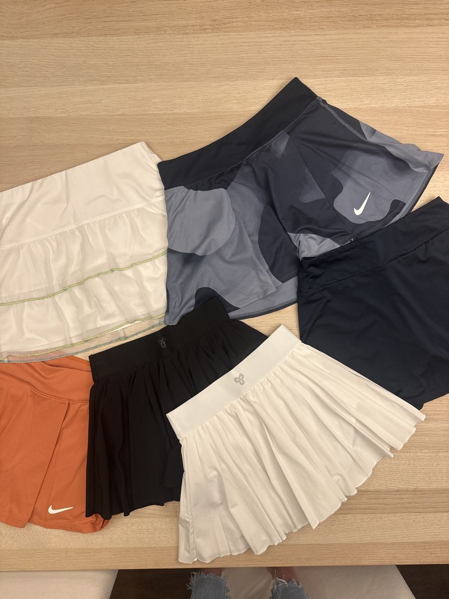 Lotti di vestiti: Tennis-Rock-Set🎾 – Usato da Zürich venduto da liv03