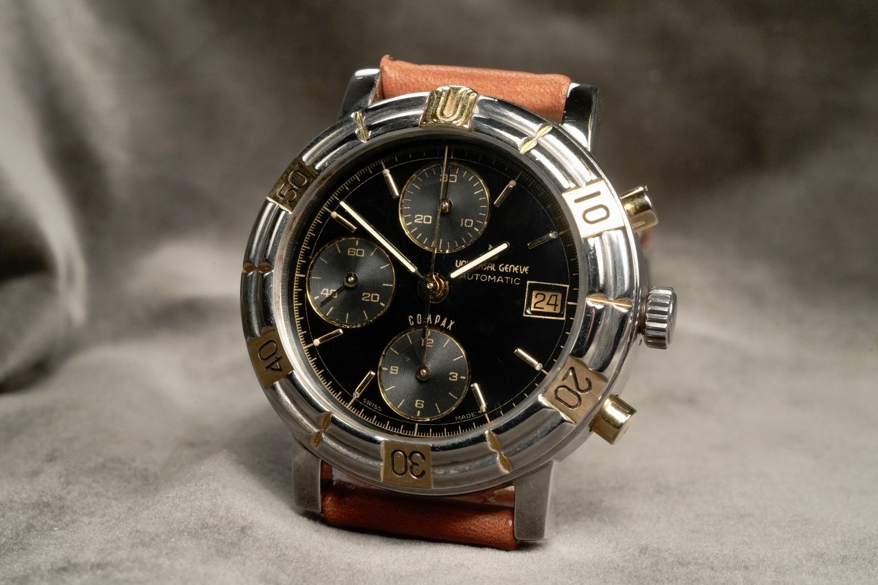 Universal Genève Uhren: Universal Genève - Compax Automatic Ref. 698.410 Chrono – Gebraucht aus Morcote von chronoservice 3