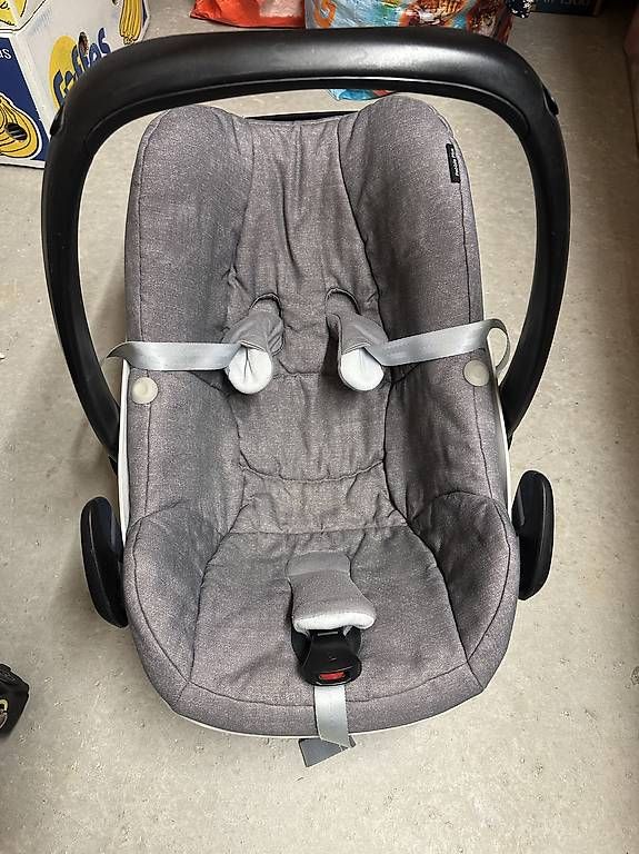 Sièges auto: Maxi Cosi – D'occasion à Appenzell par kris73 1