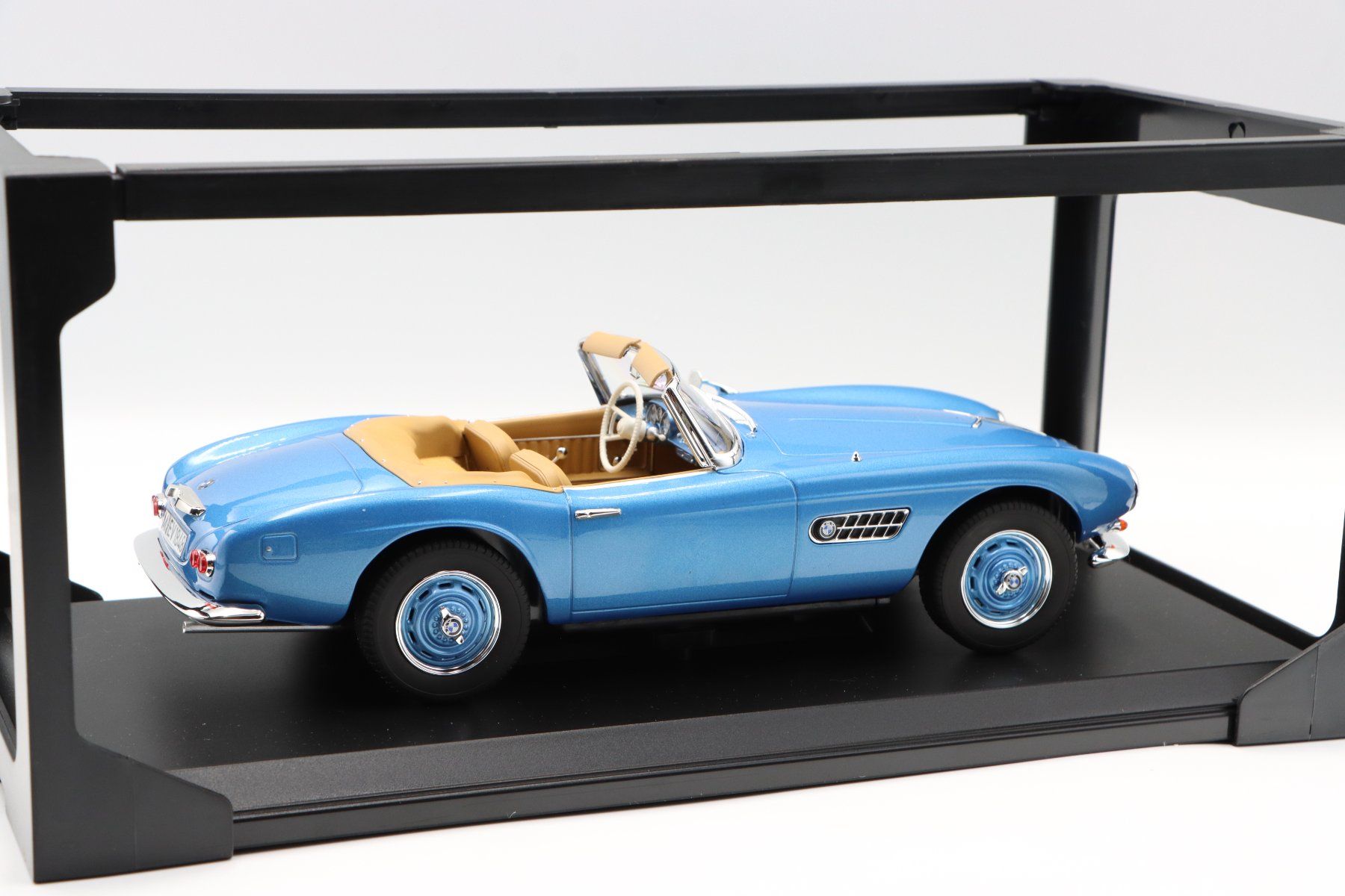 BMW Modellini d'auto: BMW 507 1957 1:18 Norev – Nuovo e nell'imballaggio originale da Bühl b.Aarberg venduto da modelldiecast 6
