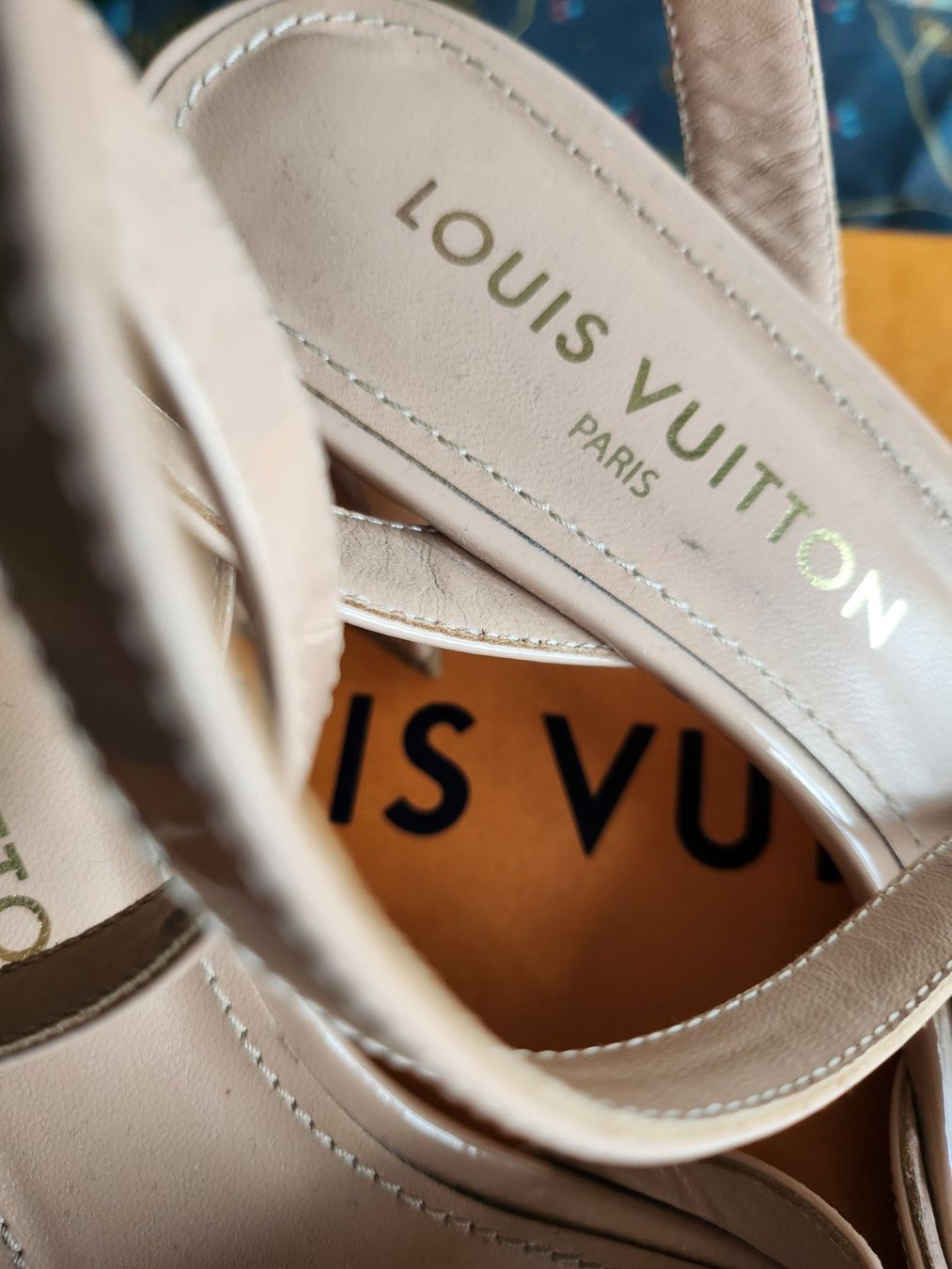 Louis Vuitton Scarpe da donna: Louis Vuitton ,  Sandaletten. Gr 40 – Usato da Dietikon venduto da Oxana01 5