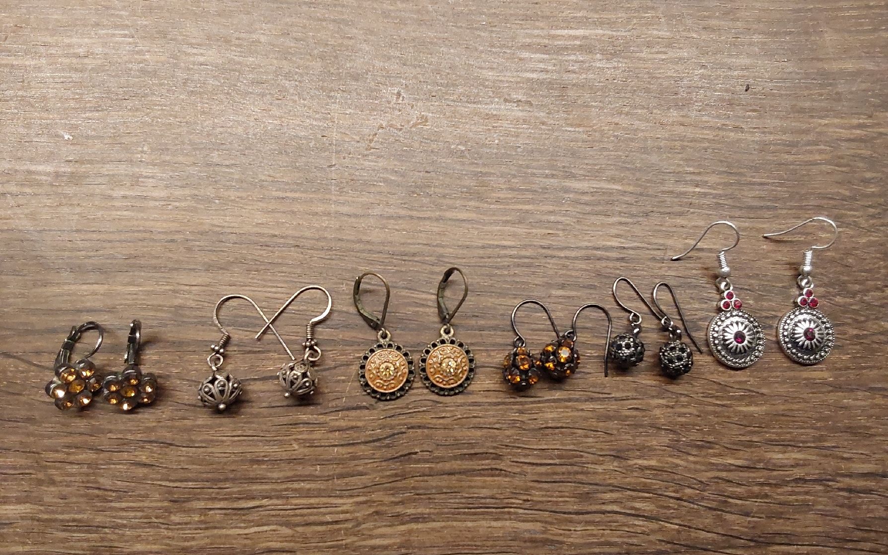 Orecchini pendenti & Orecchini a lobo: 6 Paar Ohrschmuck – Usato da Köniz venduto da scopello12