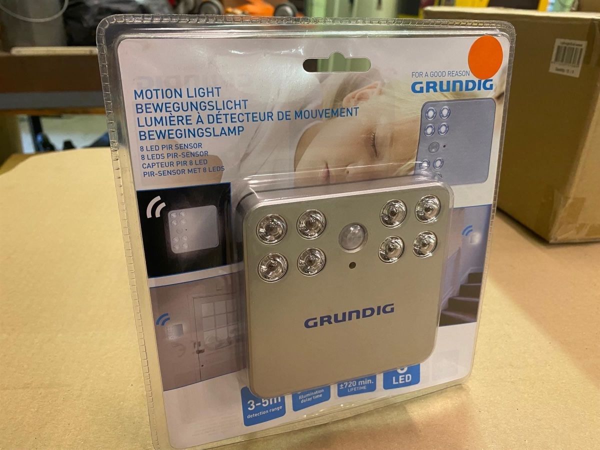 Grundig Lampade: LED-Licht mit Sensor Marke Grundig – Nuovo e nell'imballaggio originale da Necker venduto da liq24