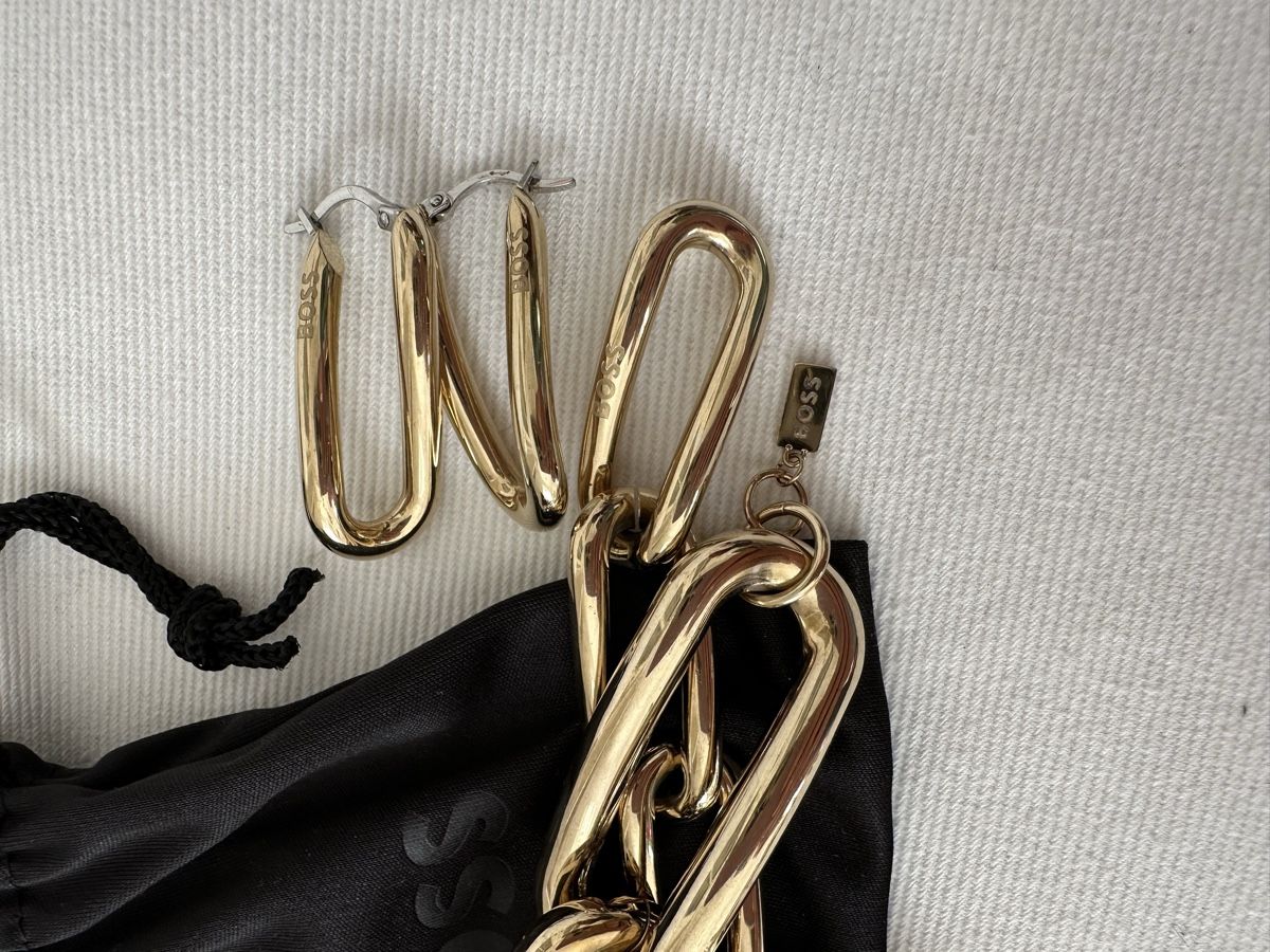 Sonstiger Schmuck: HUGO BOSS Set: Halskette und Ohrringe – Gebraucht aus Zollikon von _M65_ 6