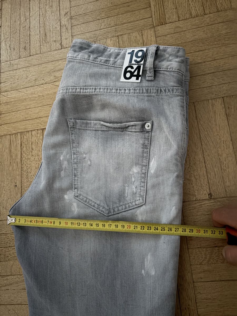 Dsquared2 Jeans: Dsquared2 Grau Jeans 40 (S) – Nuovo (secondo la descrizione) da Baar venduto da ViennaG 6