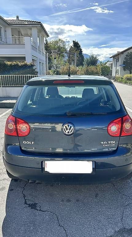 VW Automobili: VW Golf 2.0 TDI 4Motion – Usato da Landquart venduto da pau_85mb 4