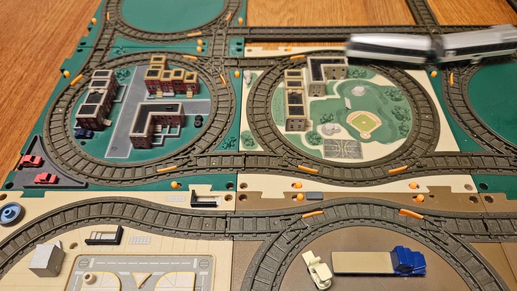 Modellini di ferrovie: Mini Eisenbahn / Zug-Set – Modular – Usato da Taverne venduto da farafina72 5