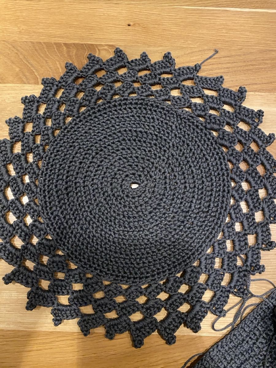 Sottobicchieri: Handgemachte Unterset/Strickset – Nuovo e nell'imballaggio originale da Uetikon am See venduto da Fatushfatush 2