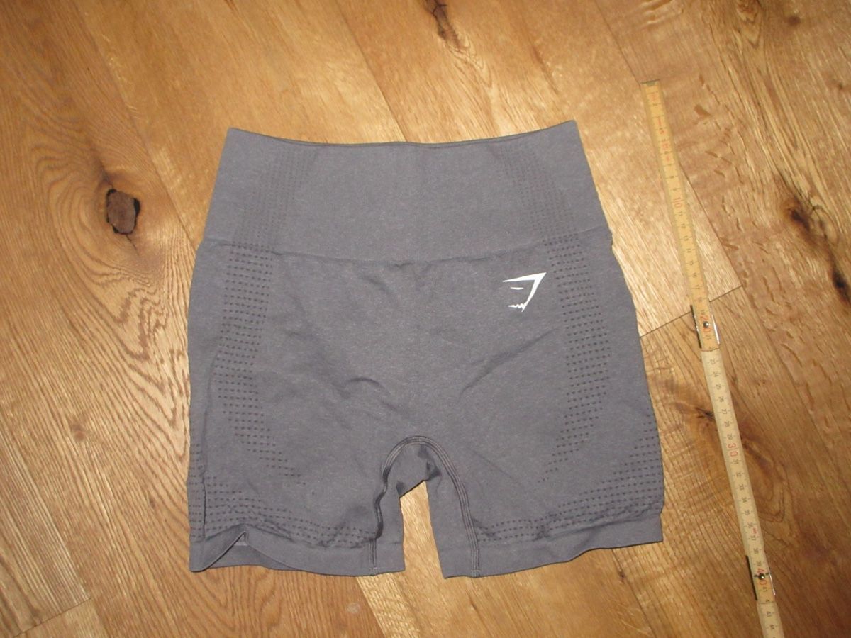 Gymshark Leggings: Gymshark Shorts Grau  – Nuovo (secondo la descrizione) da Chur venduto da noe_mh8b