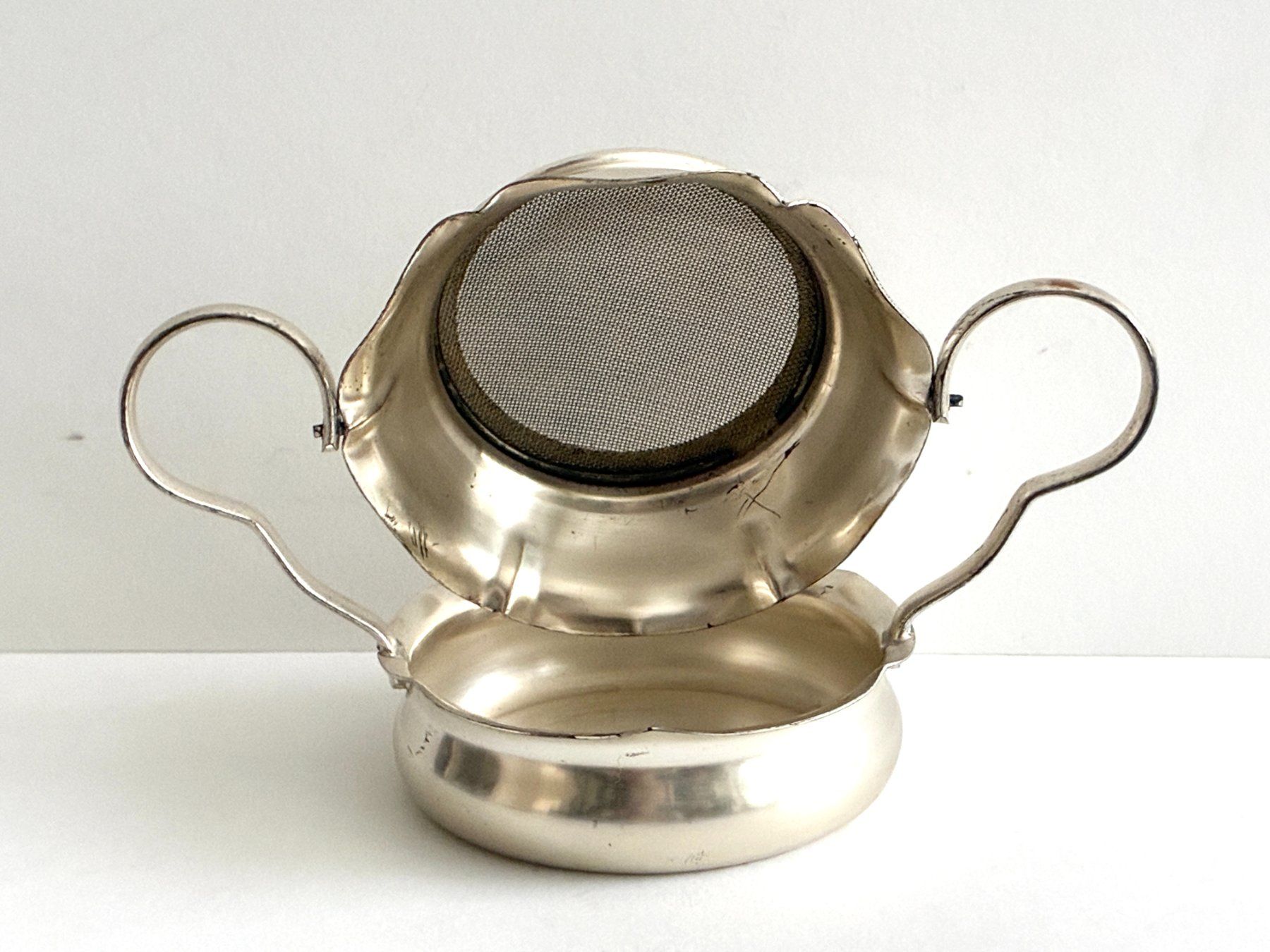 Küchengeräte: 2 versilberte Vintage Teesiebe – Gebraucht aus Kloten von Nephty 3