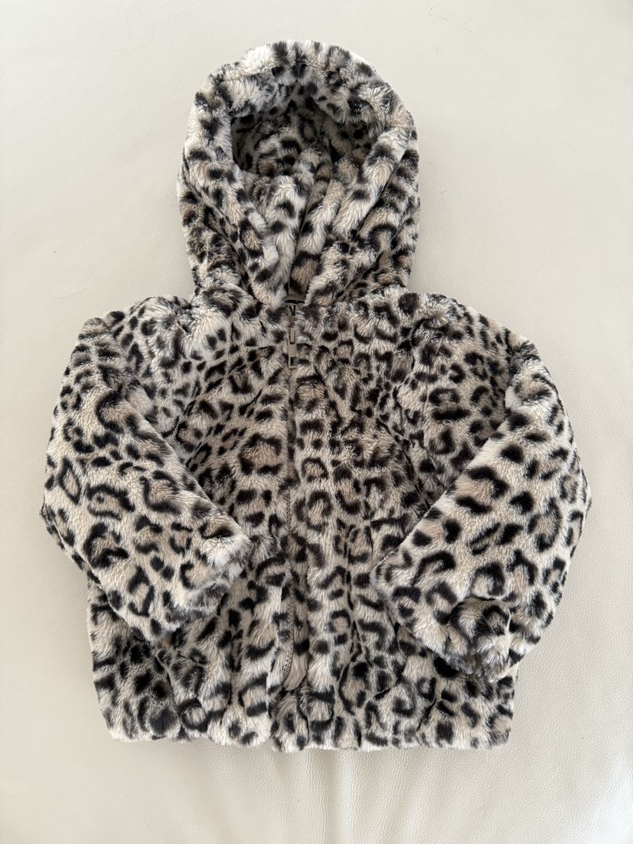 Zara Giacche & Cappotti: Mädchen Teddy Jacke 104 – Usato da Flawil venduto da SMG13