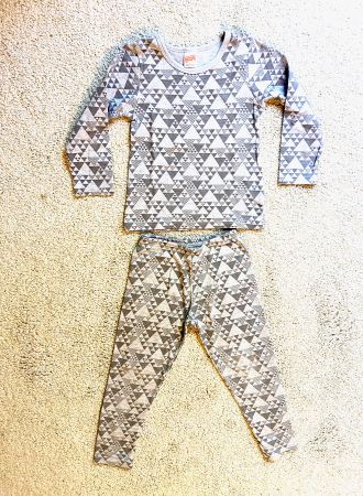 Pyjama , warm für Knabe von Kids Gr. 98/104😴💤