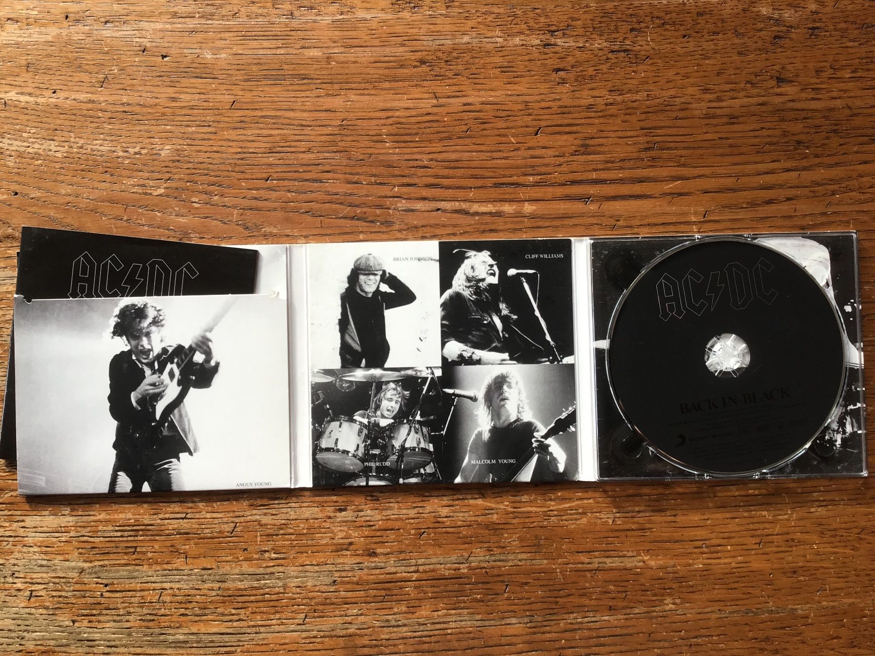 CDs: CD AC/DC – D'occasion à Fully par Ruby97 2