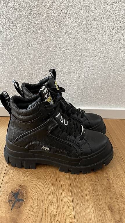 Damenschuhe: BUFFALO Schnürstiefelette 'Aspha' in Schwarz  – Neu und originalverpackt aus Frauenfeld von Rebecca.97 2