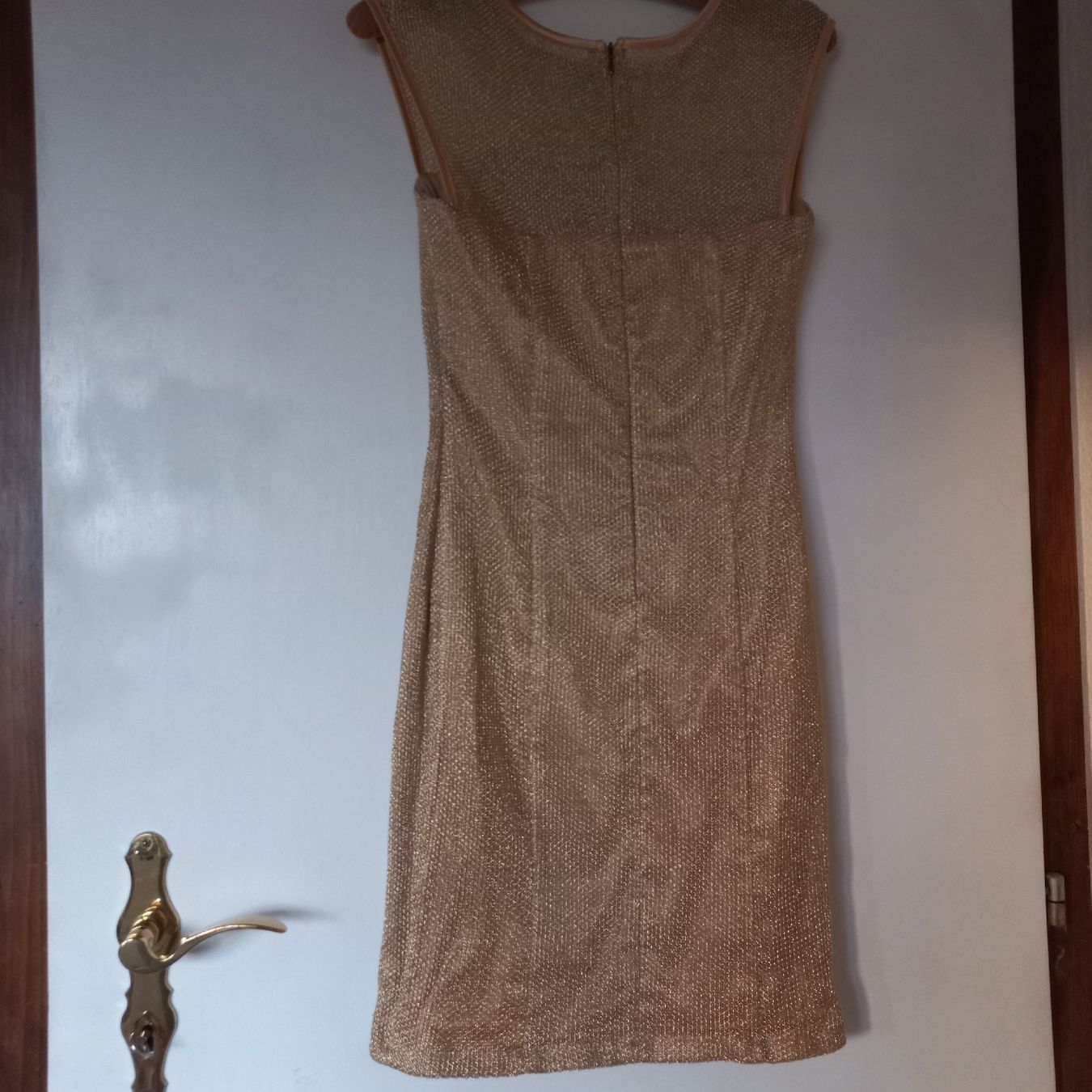 Vestiti: Robe dorée sans manches taille M neuve  – Nuovo (secondo la descrizione) da Dompierre FR venduto da fat_xth5 3