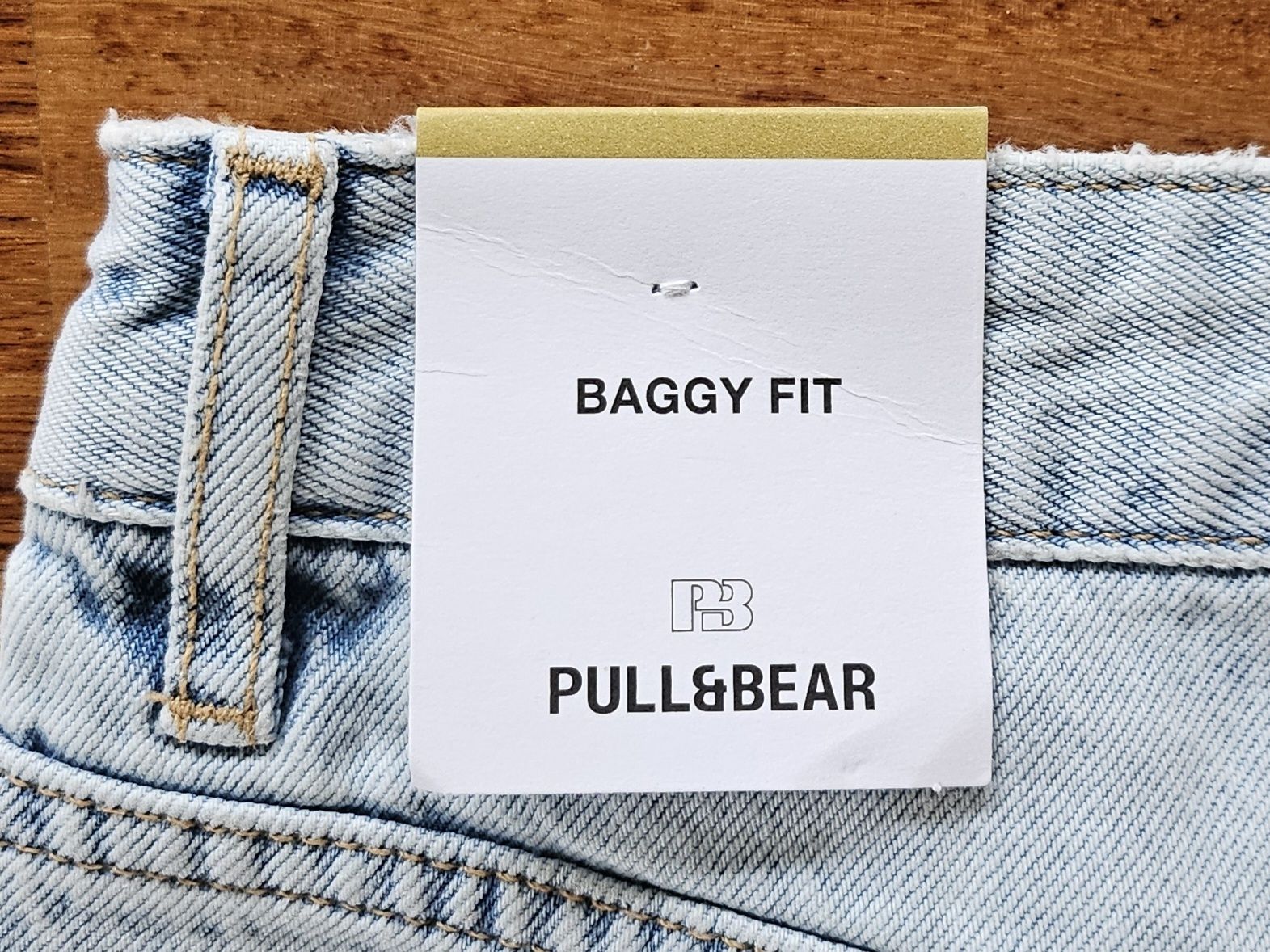 Jeans: Pull&Bear Baggy Jeans, hellblau, Gr. 36 - Sommer Look! – Nuovo e nell'imballaggio originale da Altendorf venduto da Goldi1 2