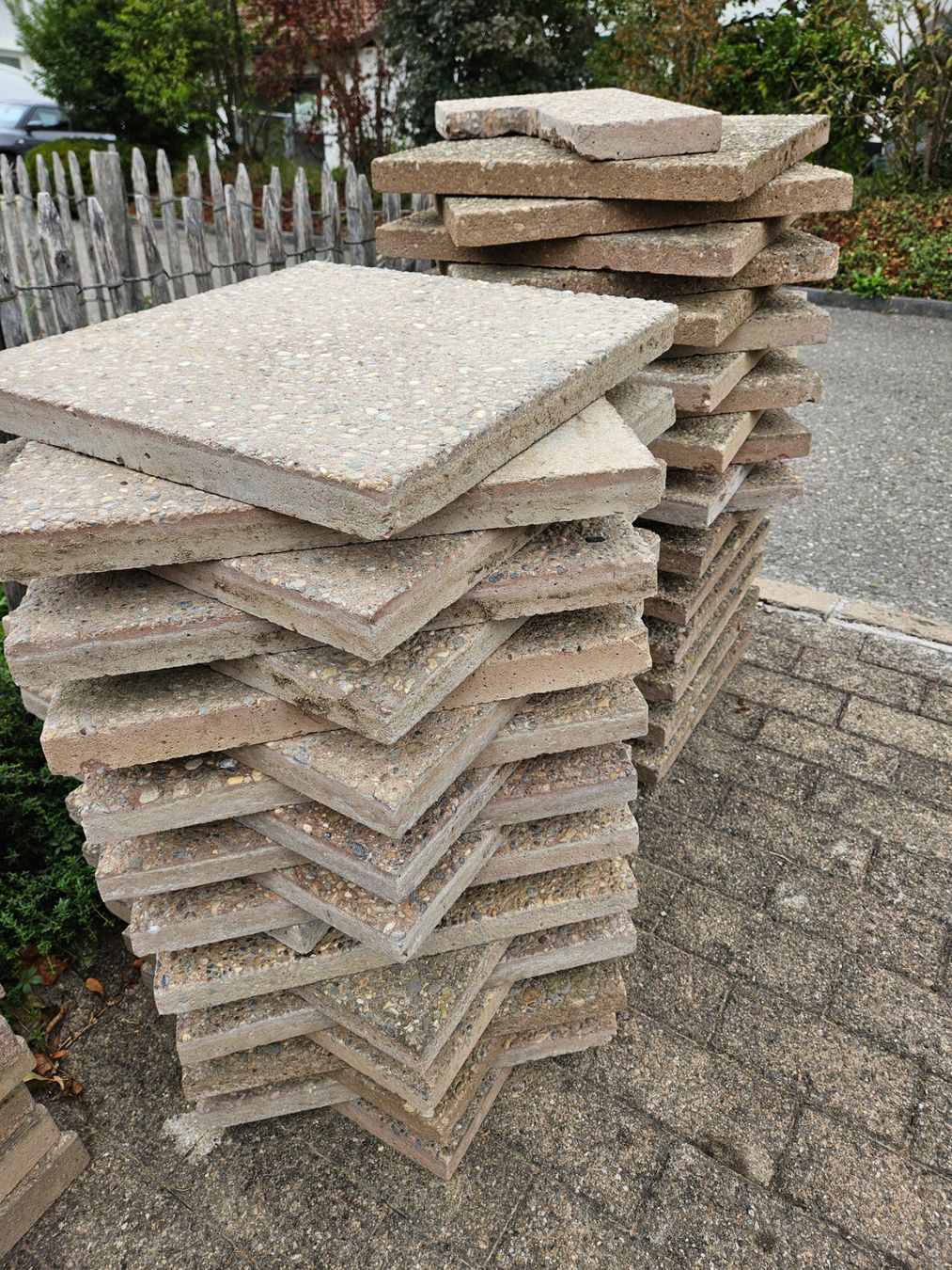 Bodenbeläge: Gartenplatten 50Stk – Gebraucht aus Niederlenz von Liteoni 2