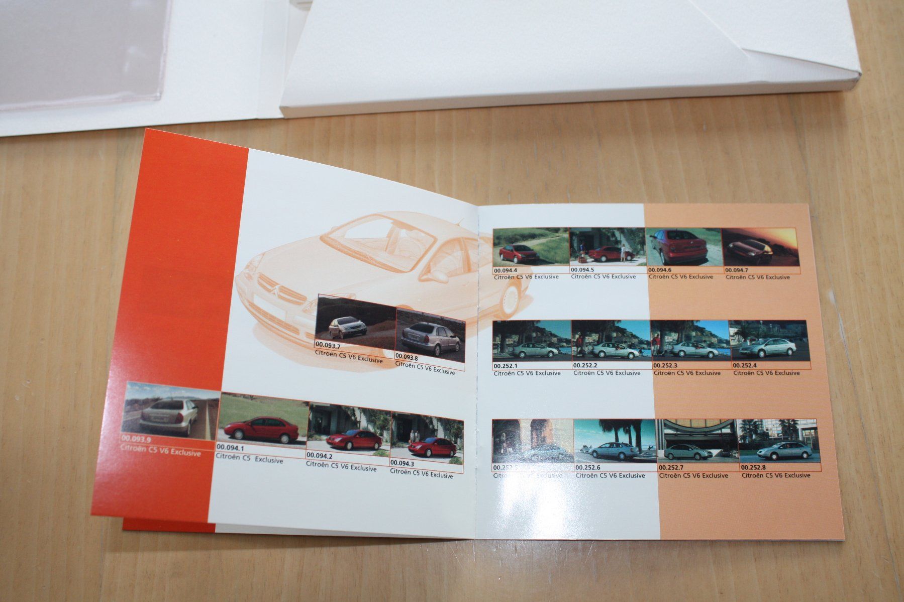 Citroën Dokumente: Citroen C5 Pressemappe/CD Genf 2001 – Gebraucht aus Wikon von erwin400 3