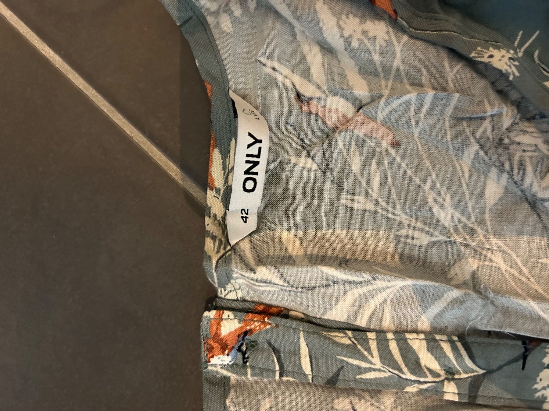 Jumpsuits: Combi short / T. 42 – D'occasion à Daillens par guisepa 3