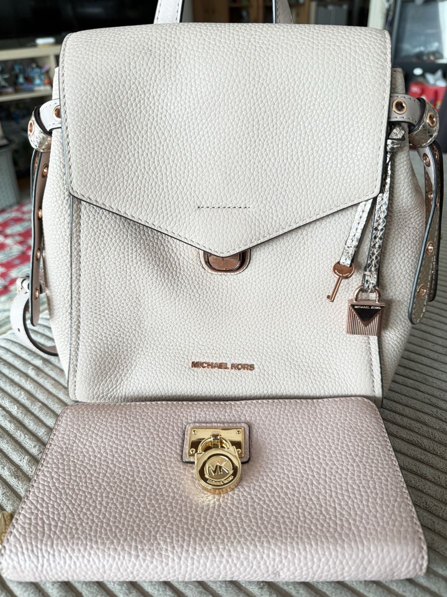 Michael Kors Zaini: Michael Kors Rucksack/Portemonnaie Set – Usato da Luzern venduto da Mytigger