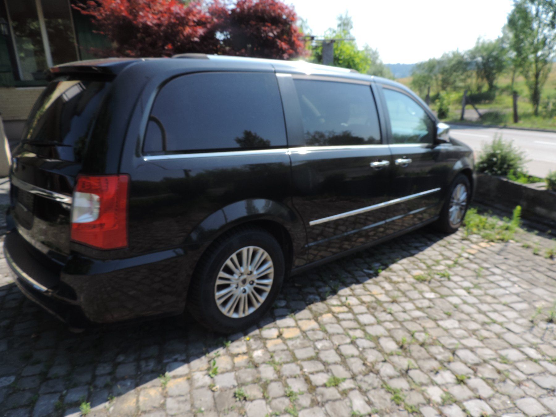 Lancia Automobili: LANCIA VOYAGER PLATINUM – Usato da Bassersdorf venduto da lena128 4