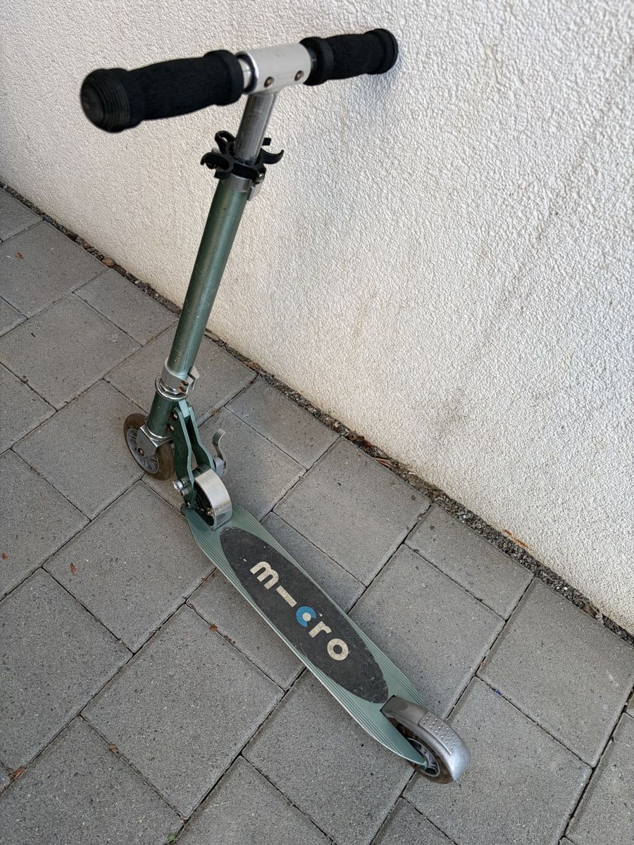 Micro Kickboard: Tretroller Micro Kinder gutem Zustand Gruen – Usato da Knonau venduto da jascarb 1