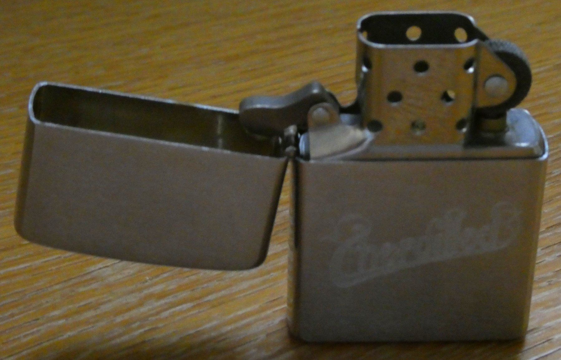Zippo Accendini: Zippo Feuerzeug silbern – Nuovo (secondo la descrizione) da Rupperswil venduto da rubaz47 1