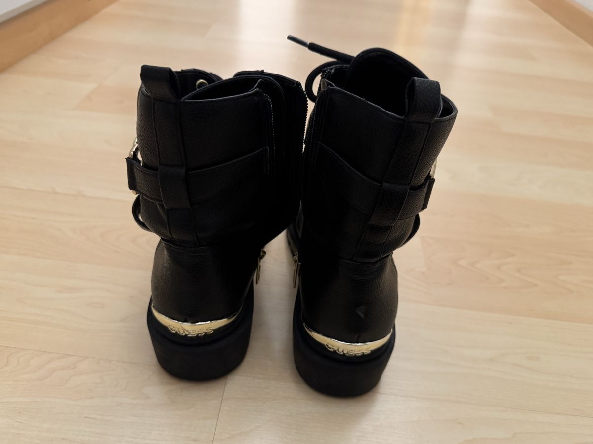 Guess Scarpe da donna: Guess Schnürstiefelette - black 38 – Usato da Rotkreuz venduto da luxurybe 5